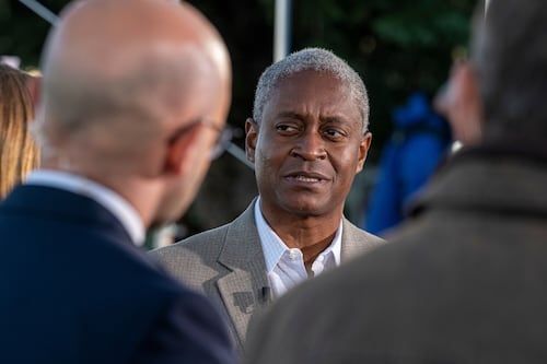 Fed’s Bostic Reiterates Rate Cut Is Not Likely Until End of Year